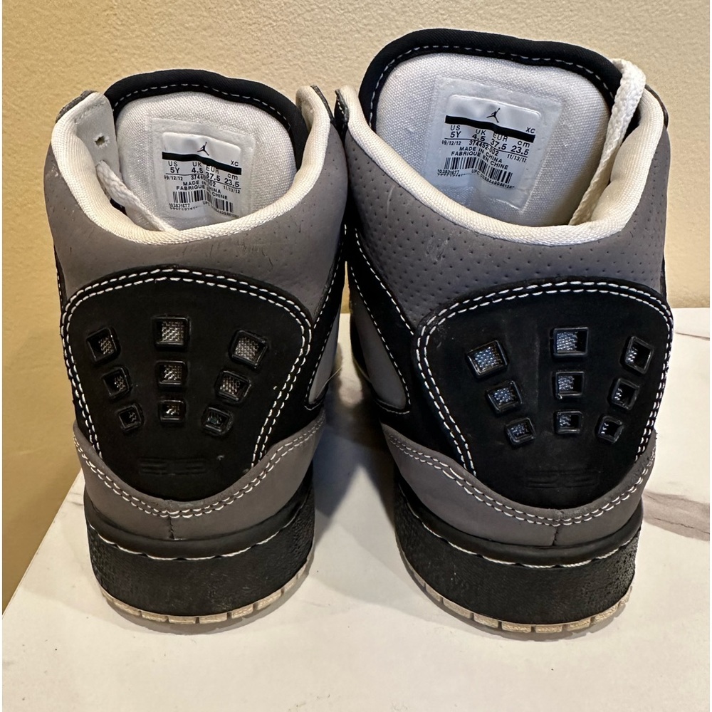 Jordan 5Y - Picture 3 of 6
